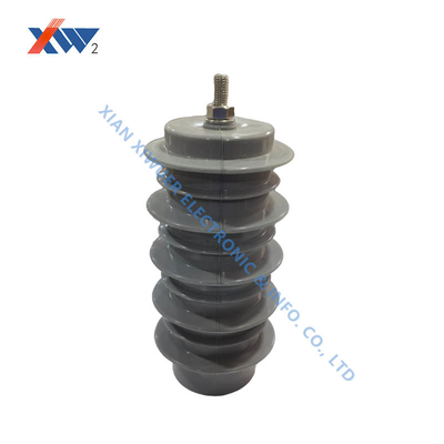 Electronic voltage sensor used in smart circuit breakers for medium and low voltage power distribution fields